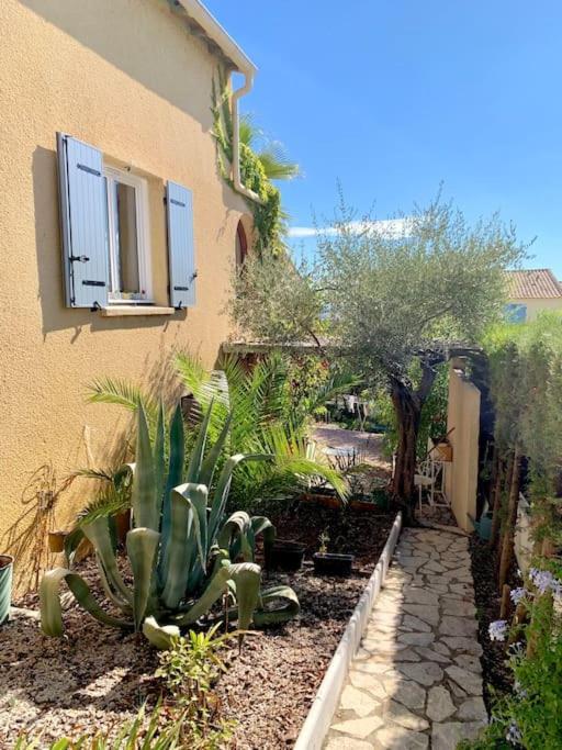 Charmante Villa Avec Une Ame. Pignan Extérieur photo